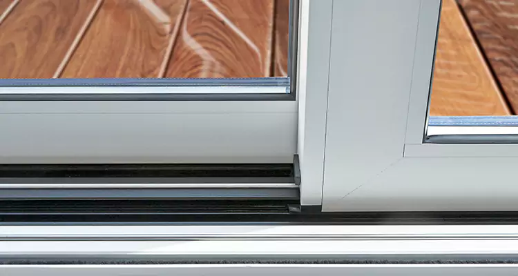 Patio Doors Leaking Water Issue Repair Services in Opa-locka, FL