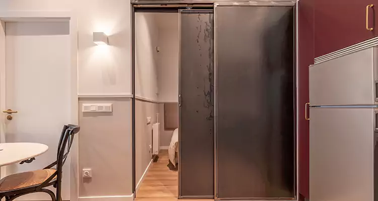 We Fix Closet Sliding Door in Opa-locka, FL 